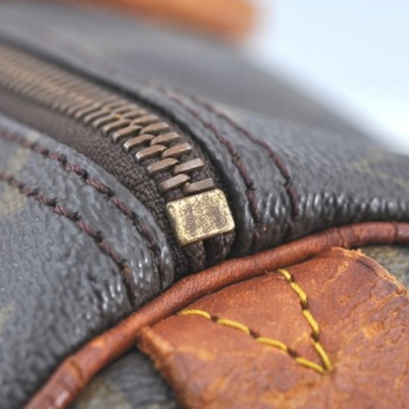 Louis Vuitton Speedy 40 - Picture 12 of 17